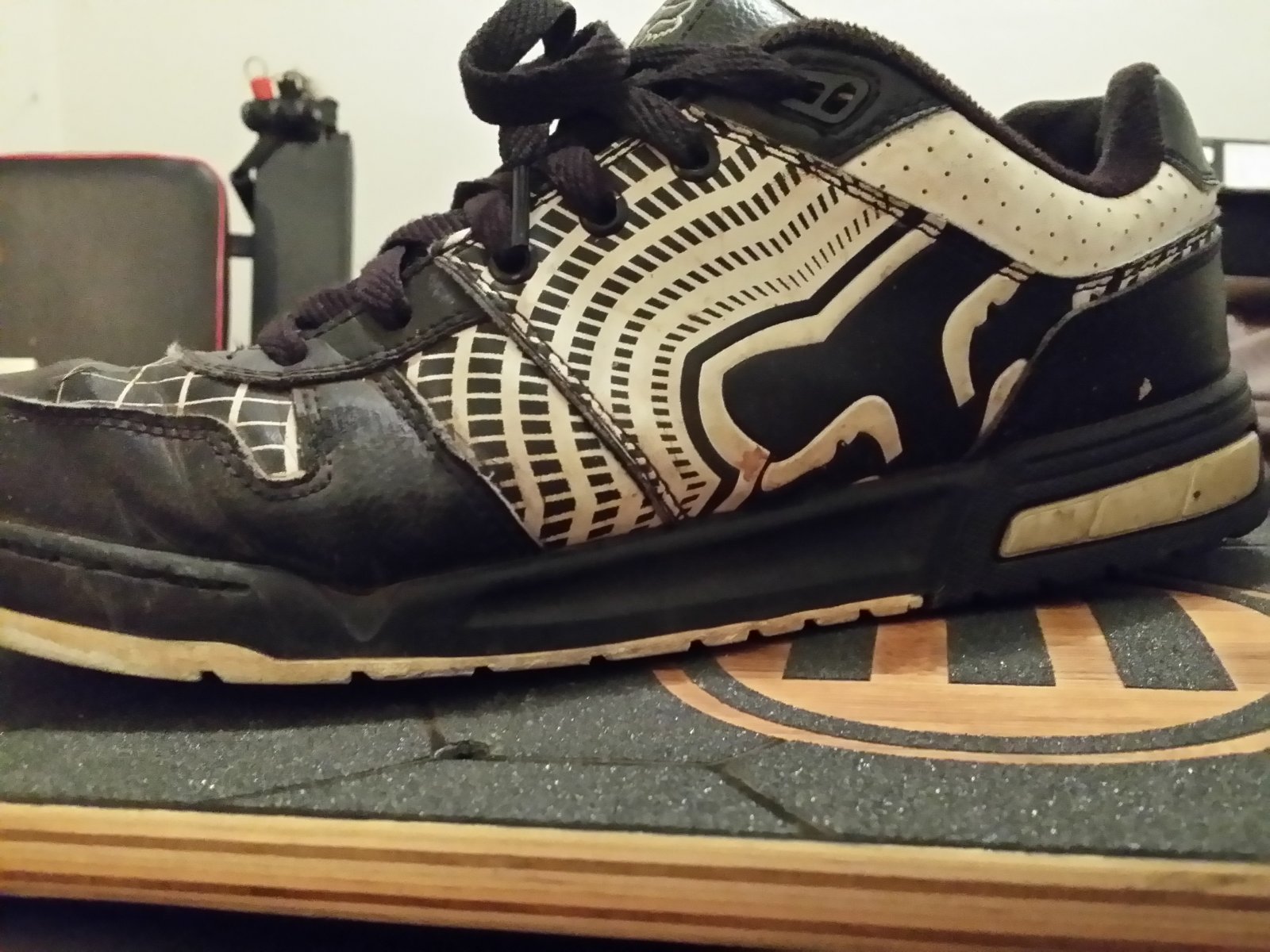 best skate shoes? Electric Skateboard Forum Evolve Skateboards