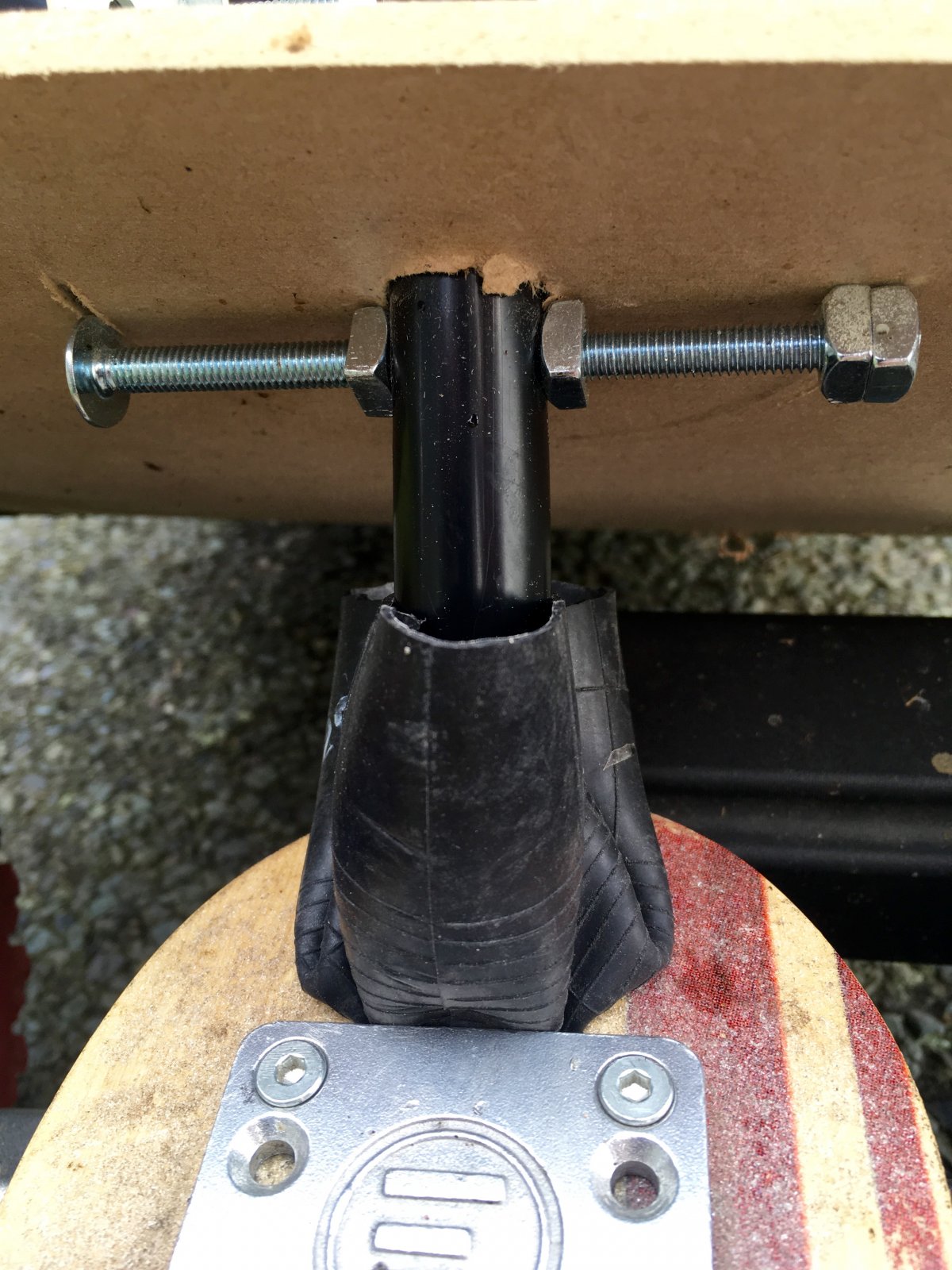 six-wheeler-rubber.JPG