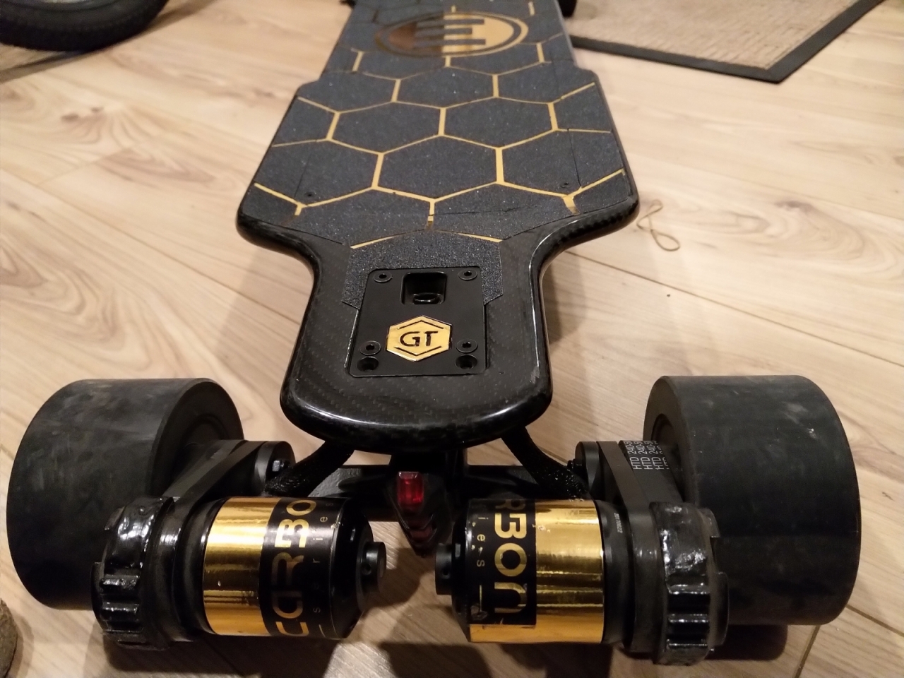 Album Carbon GT GOLD Edition Electric Skateboard Forum Evolve
