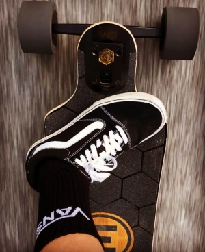 F7506124-4263-4D2E-8253-CF68AA811BB3