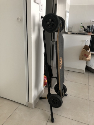 D7603B64-9FED-4DFB-8664-DE3E5540CCE1